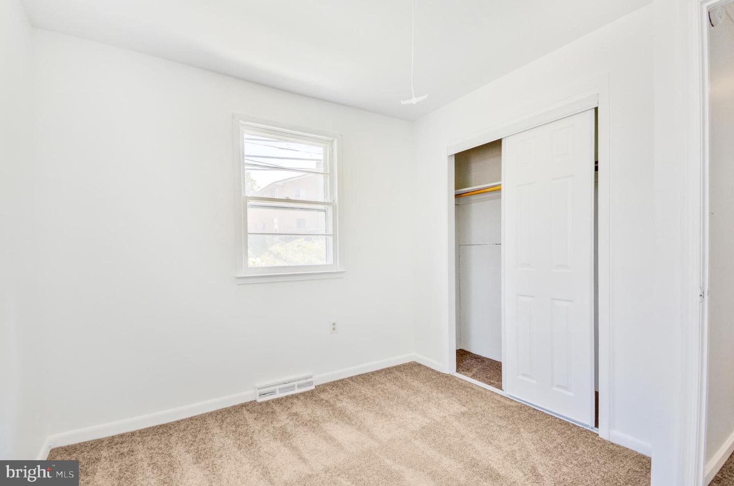 4705 Heath Street photo 31