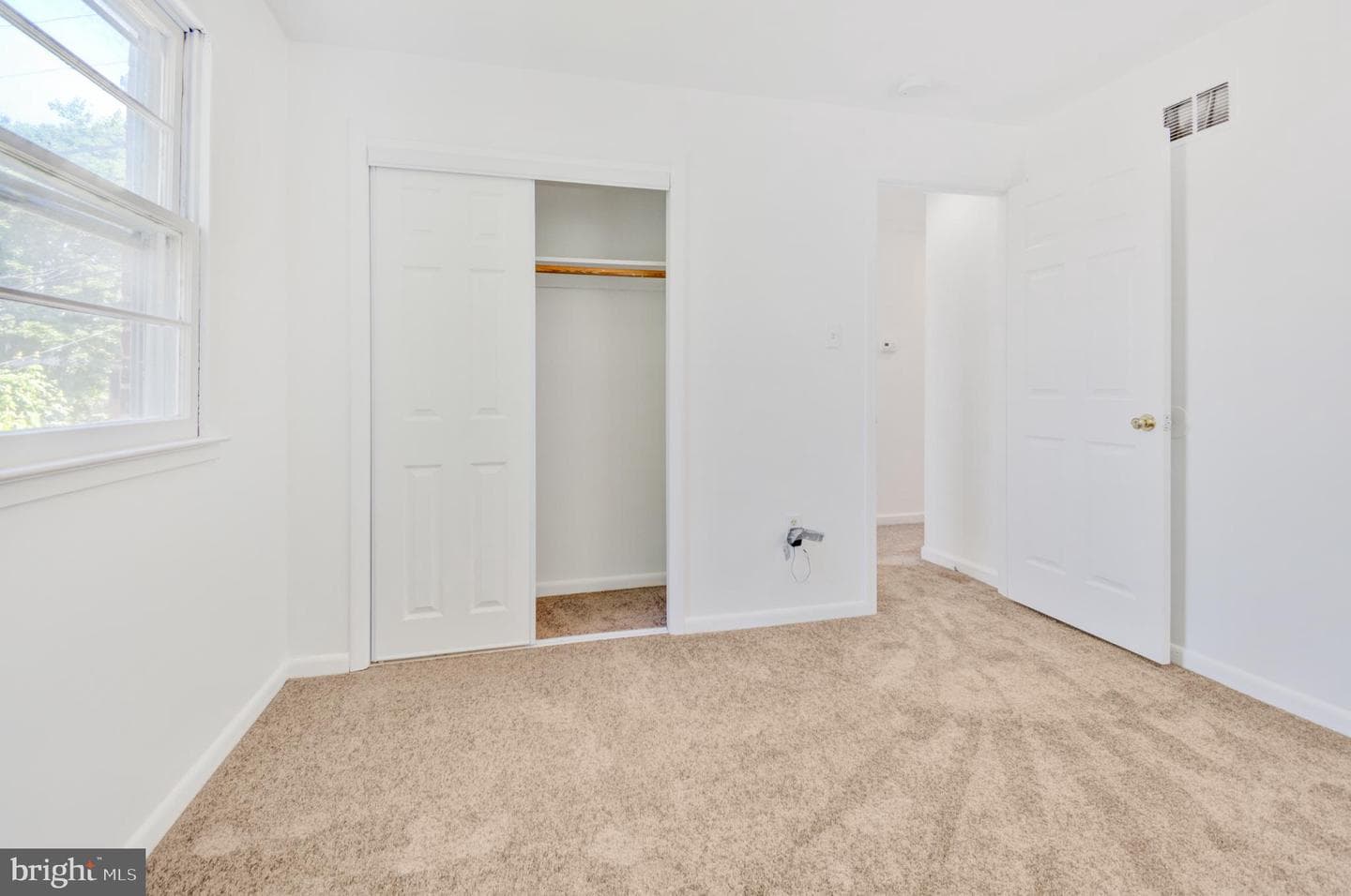 4705 Heath Street photo 37