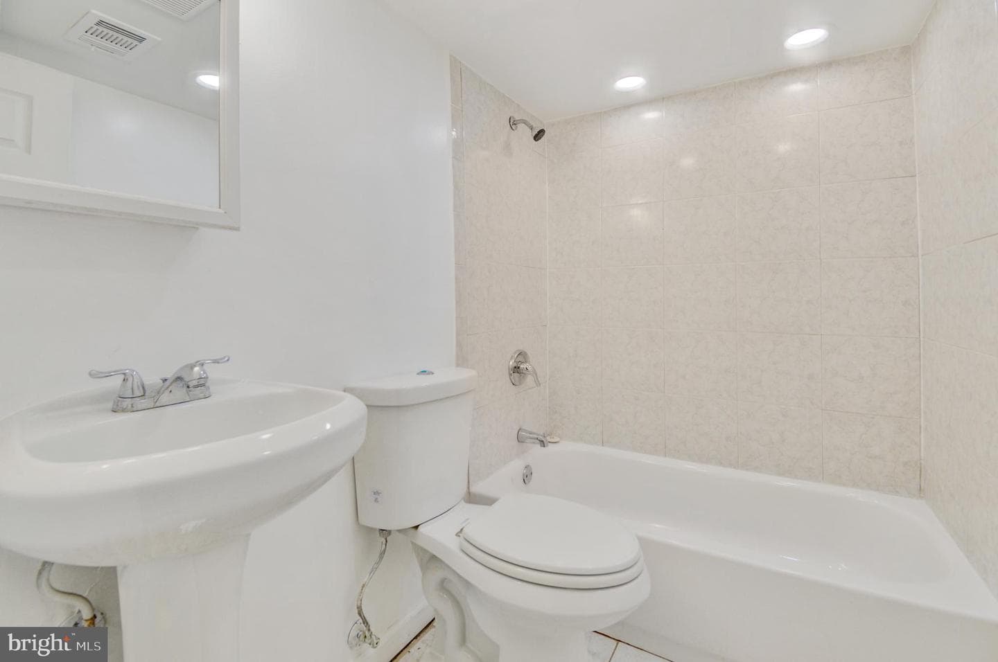 4705 Heath Street photo 53