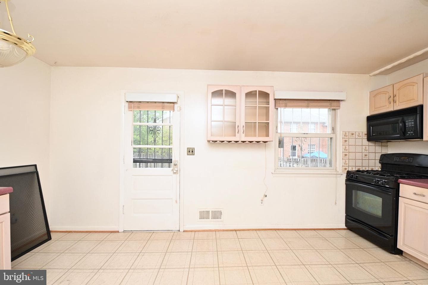 3021 Sunset Lane photo 11
