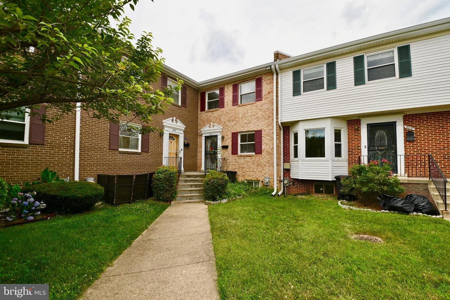 3021 Sunset Lane photo 2