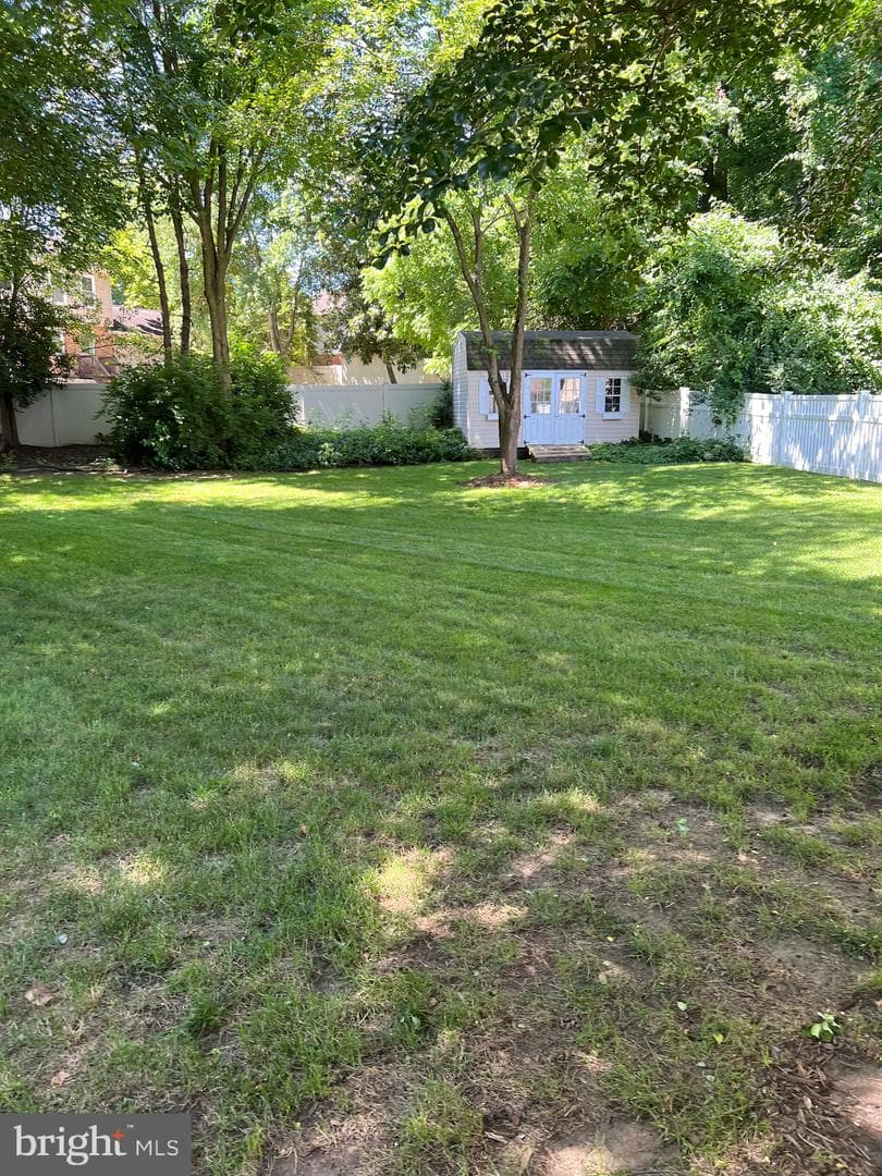 6202 Gideon Street photo 3