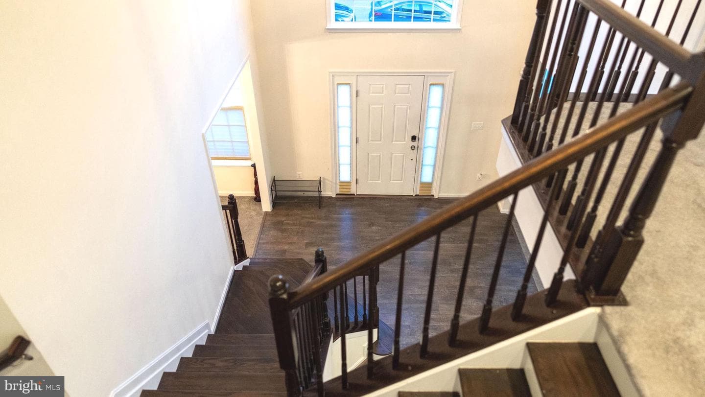 700 Clamor Court photo 2