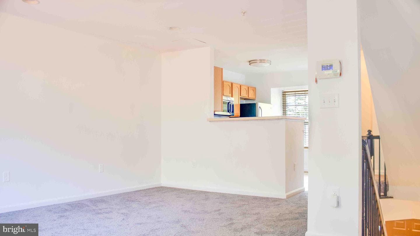 13909 Fareham Lane photo 7