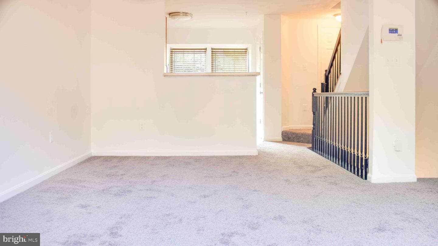 13909 Fareham Lane photo 8