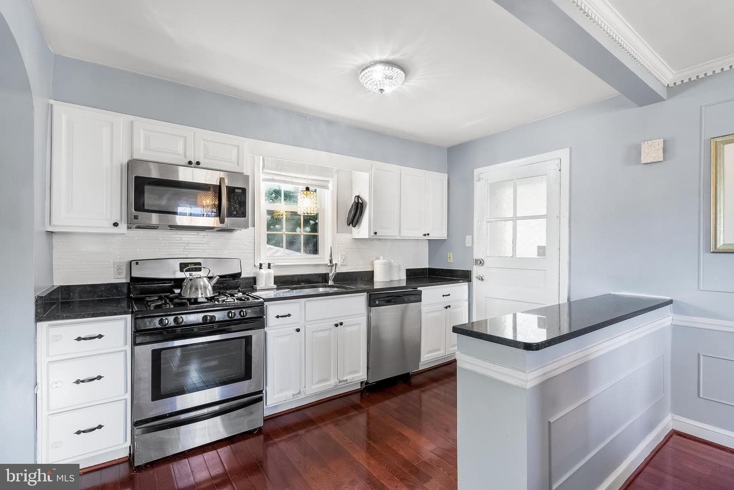 6311 Inwood Street photo 7
