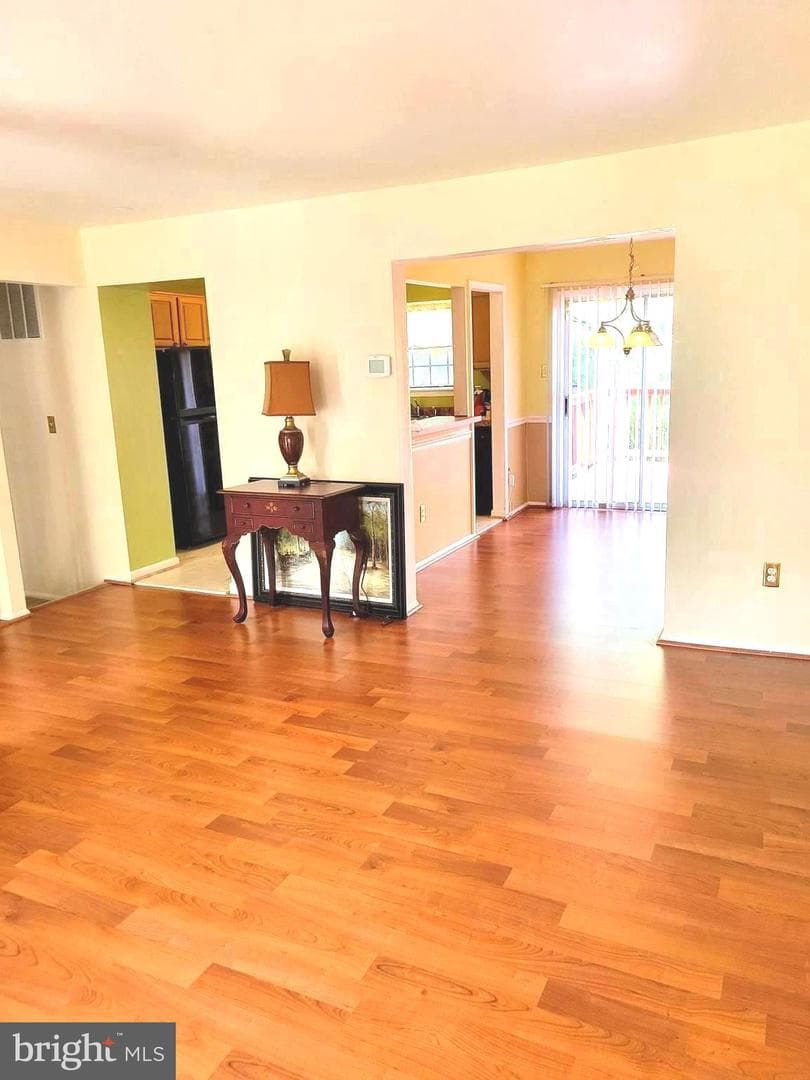 15758 Piller photo 2