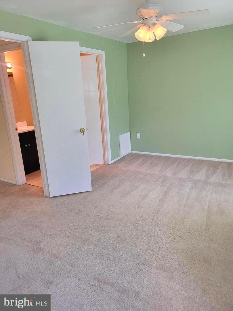 15758 Piller photo 20