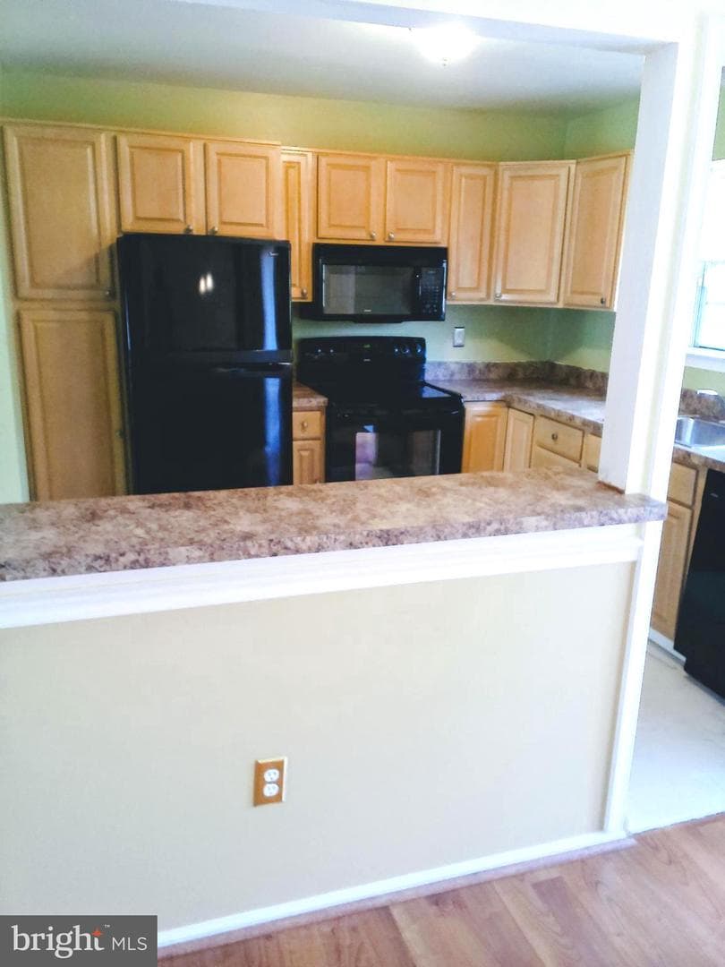 15758 Piller photo 6