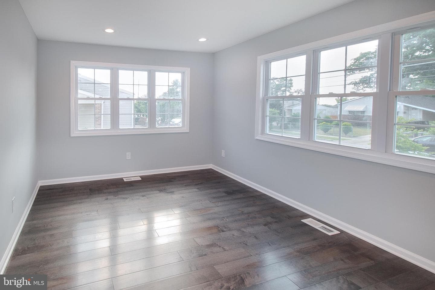 1605 Birchwood Drive photo 7