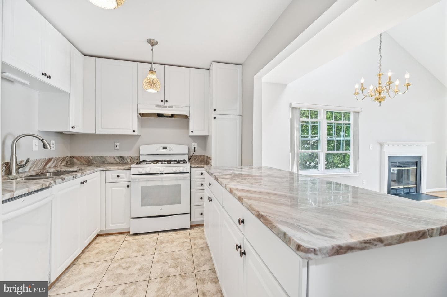 3793 Eightpenny Lane #170 photo 8