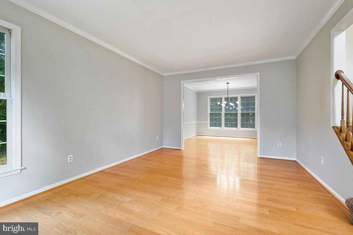 5403 Lakevale Terrace photo 11