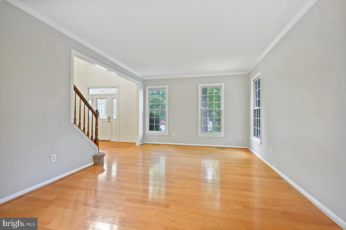 5403 Lakevale Terrace photo 12