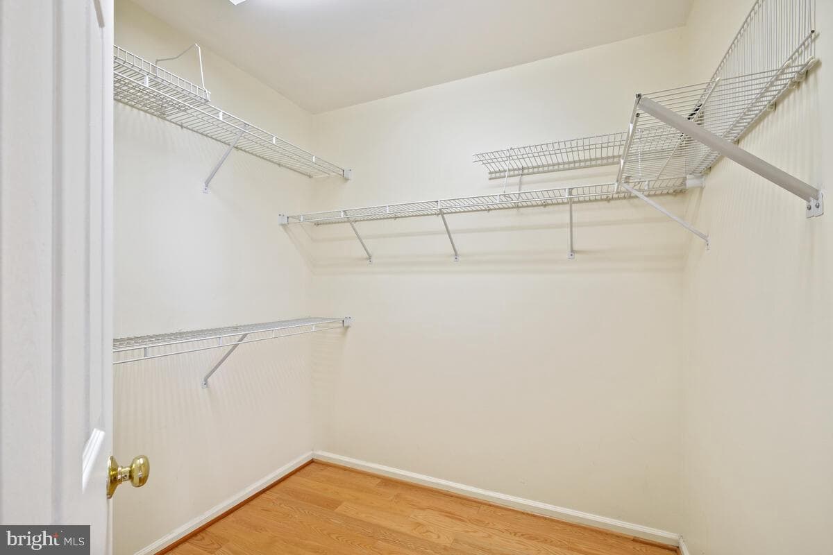 5403 Lakevale Terrace photo 35