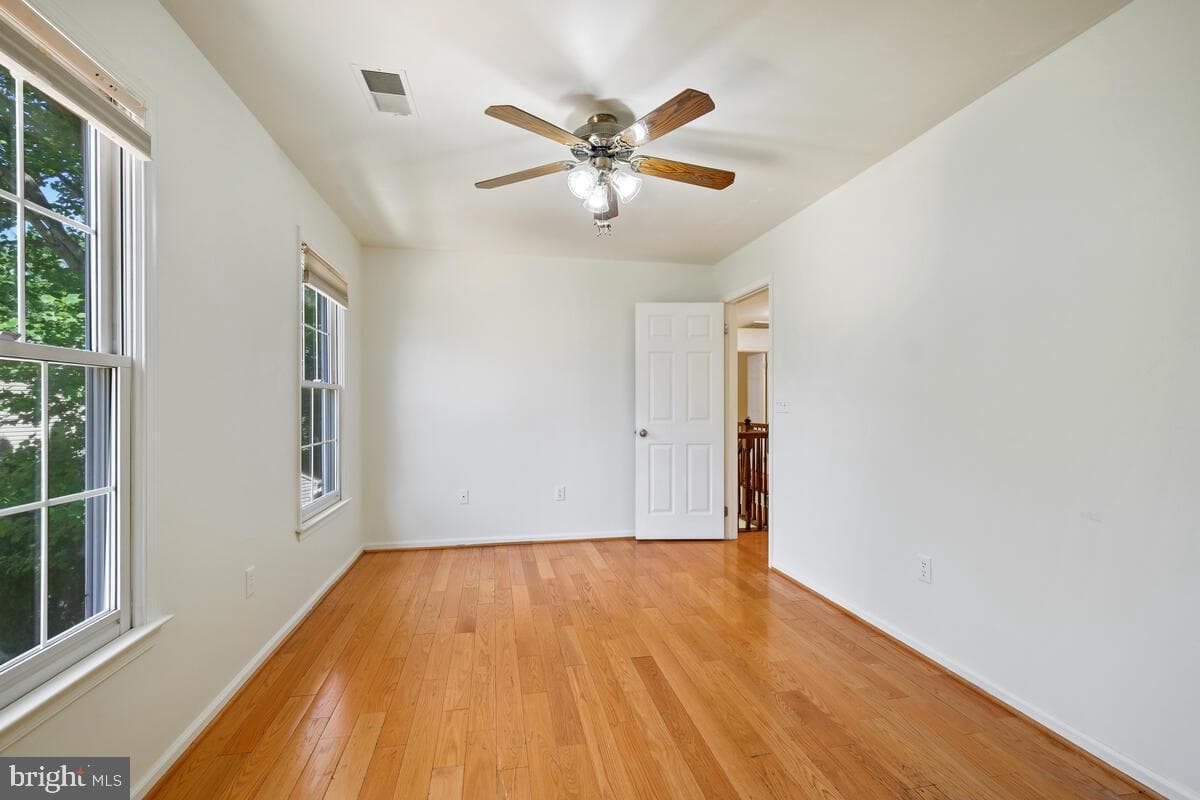 5403 Lakevale Terrace photo 38