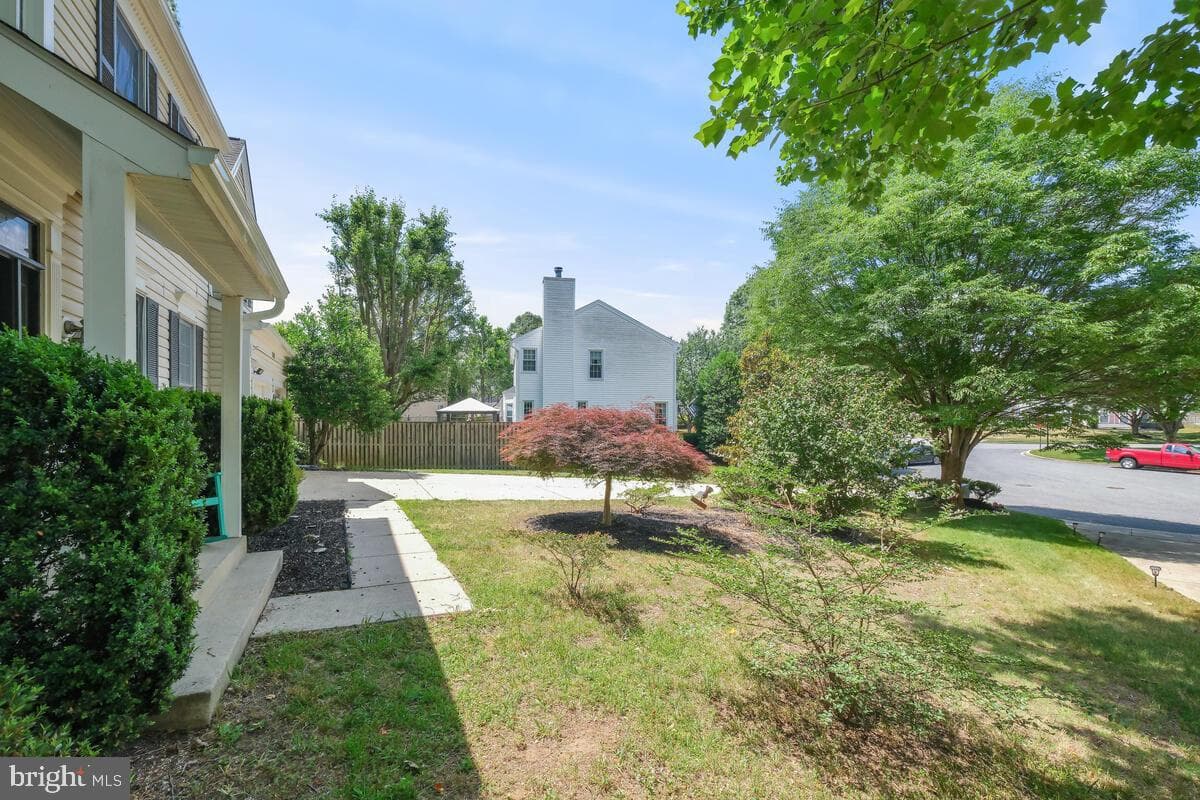 5403 Lakevale Terrace photo 4
