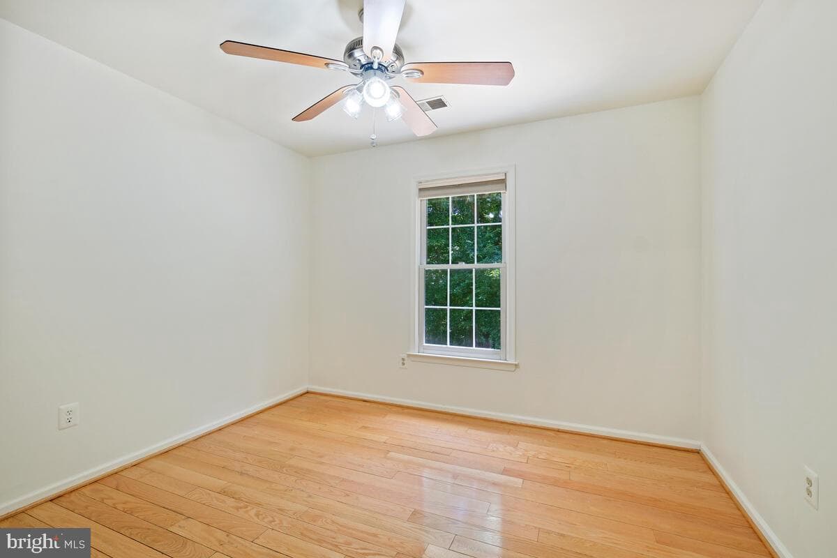 5403 Lakevale Terrace photo 41