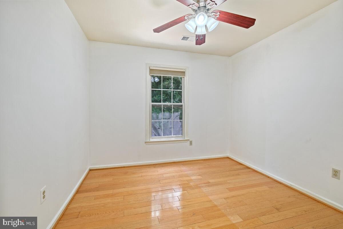 5403 Lakevale Terrace photo 43