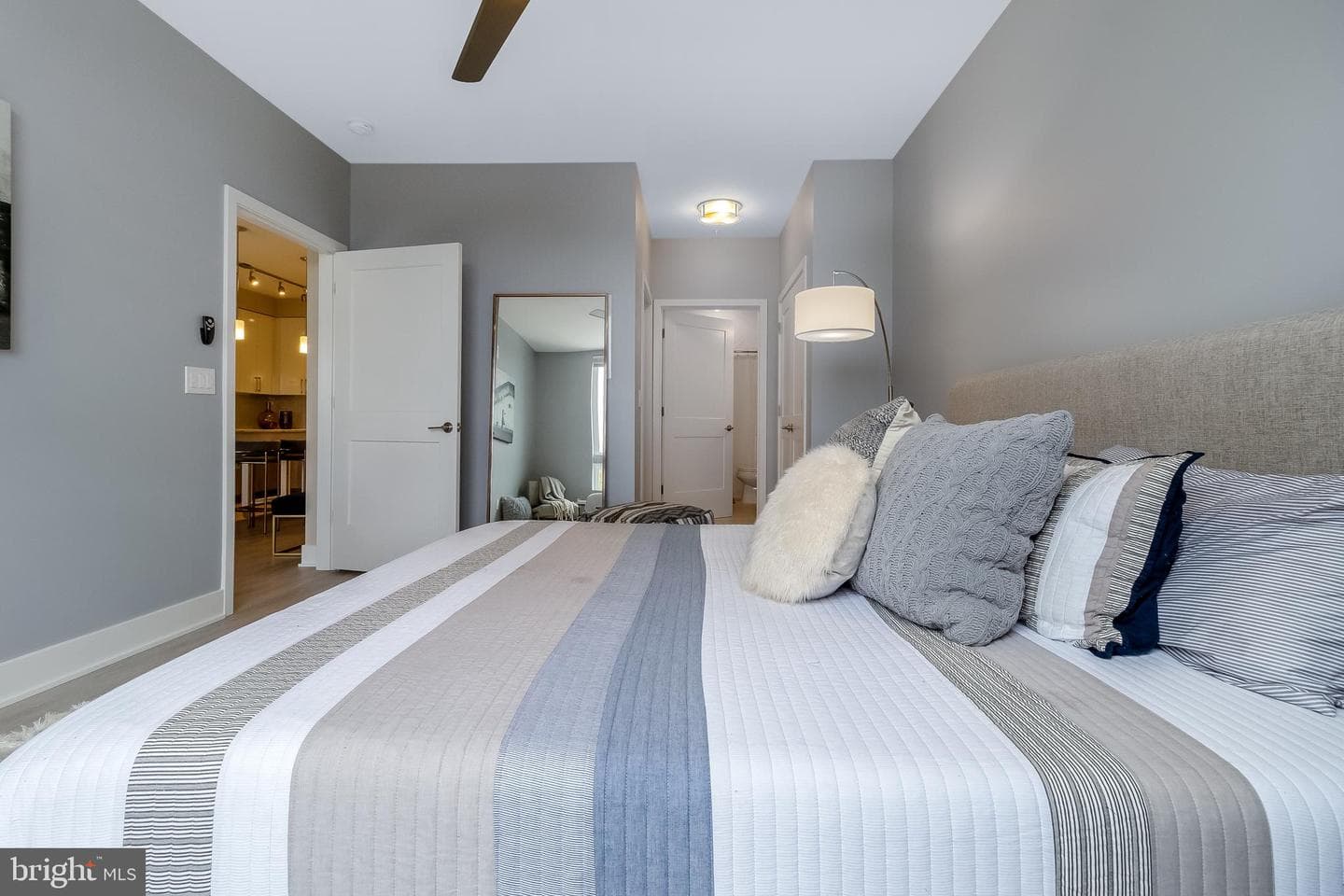 145 Riverhaven #459 photo 12