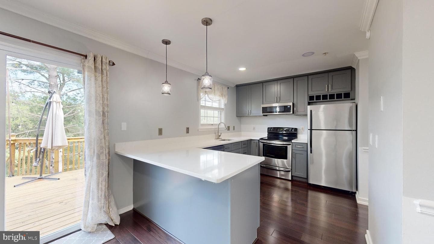 13622 Captain Marbury Lane photo 7