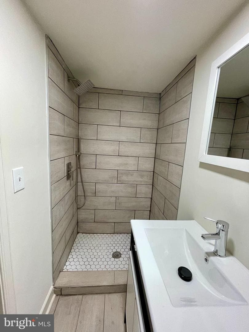 5032 Roseld Court photo 12