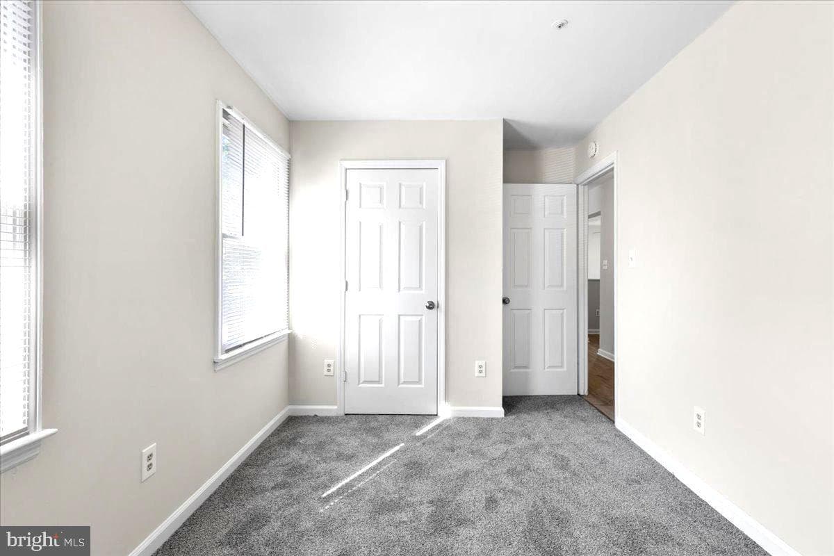 5804 Burgundy Street photo 24