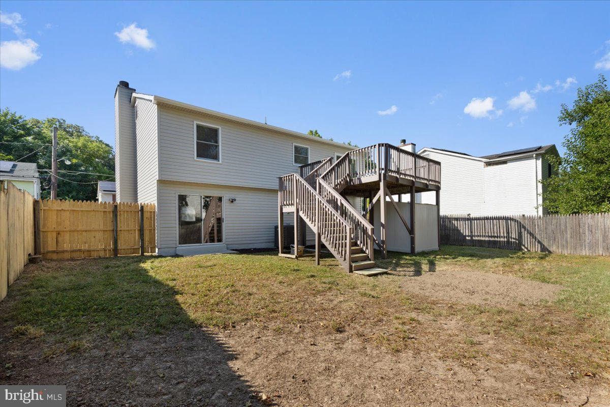 5804 Burgundy Street photo 25