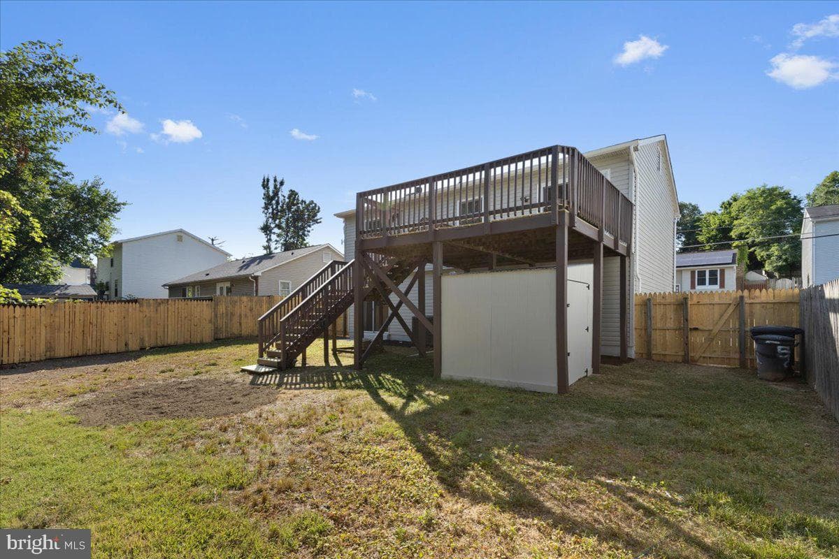 5804 Burgundy Street photo 27