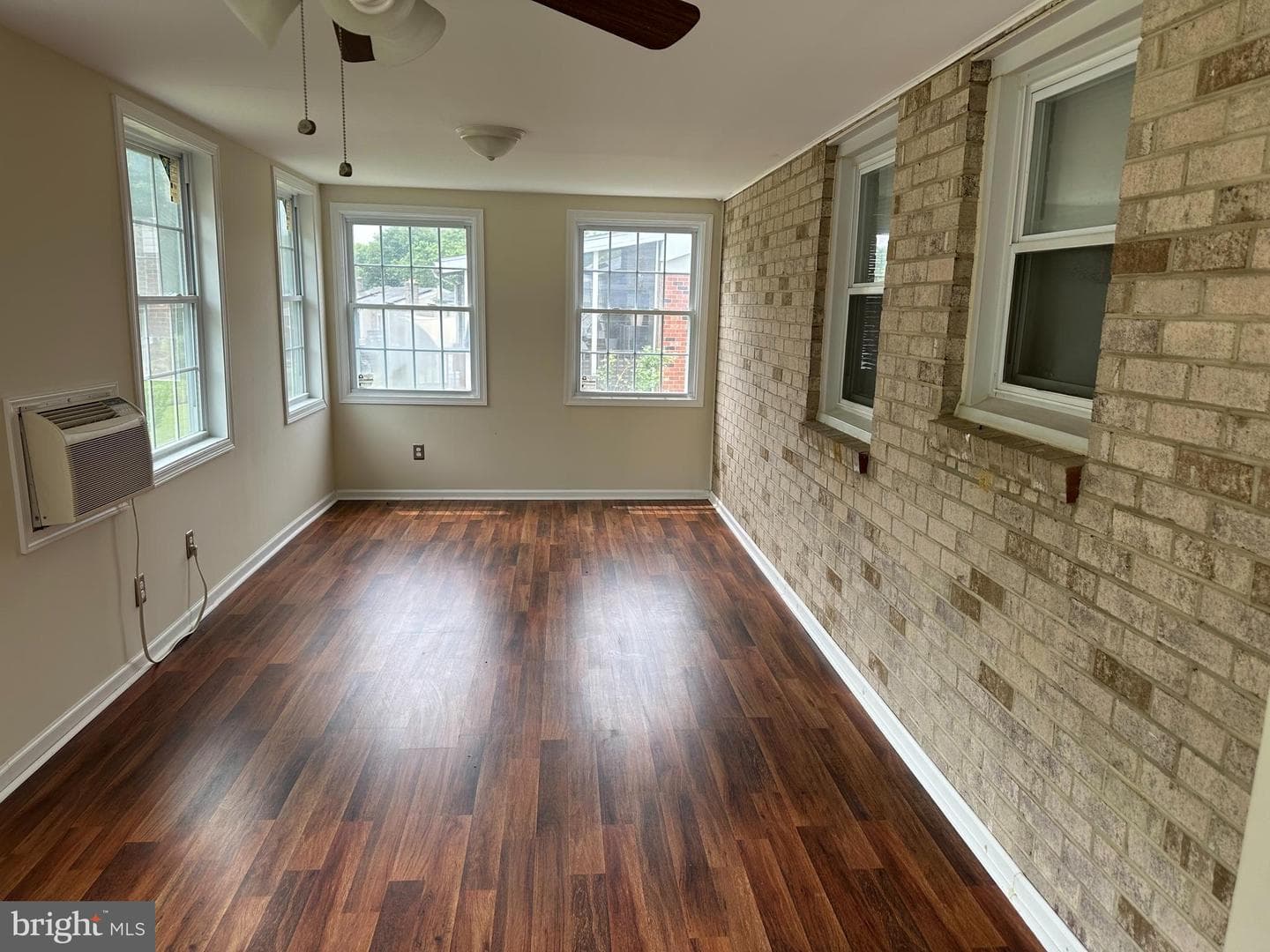 1611 Hunters Mill Avenue photo 3