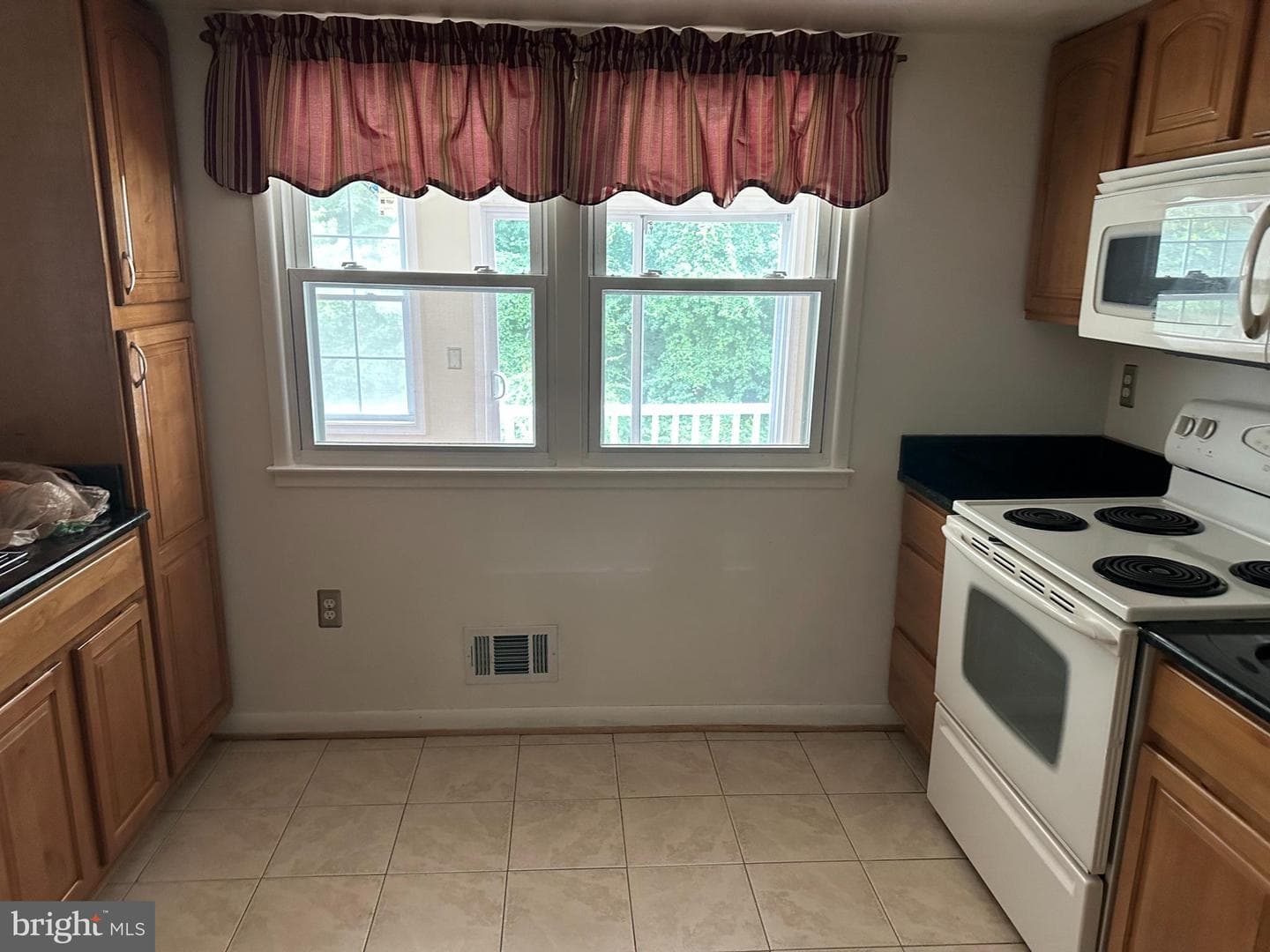 1611 Hunters Mill Avenue photo 7