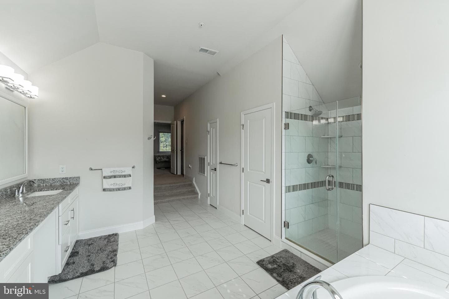 4907 Bridle Ridge Road photo 18