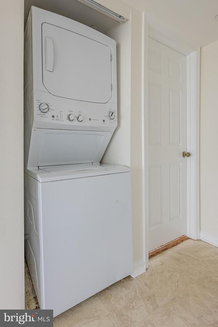 13584 Lord Sterling Place #10-4 photo 30