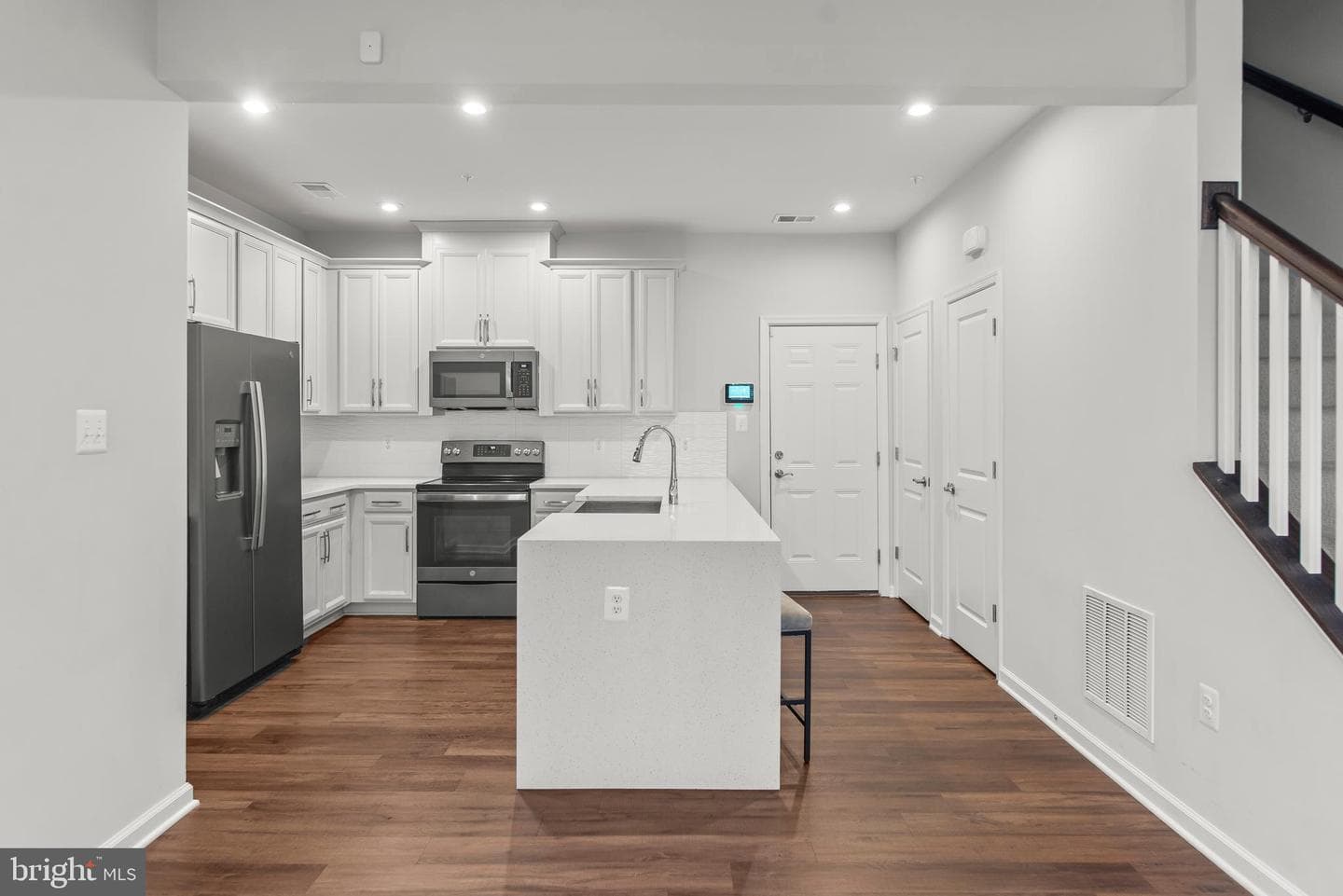 10504 Jim Lovell Lane photo 17