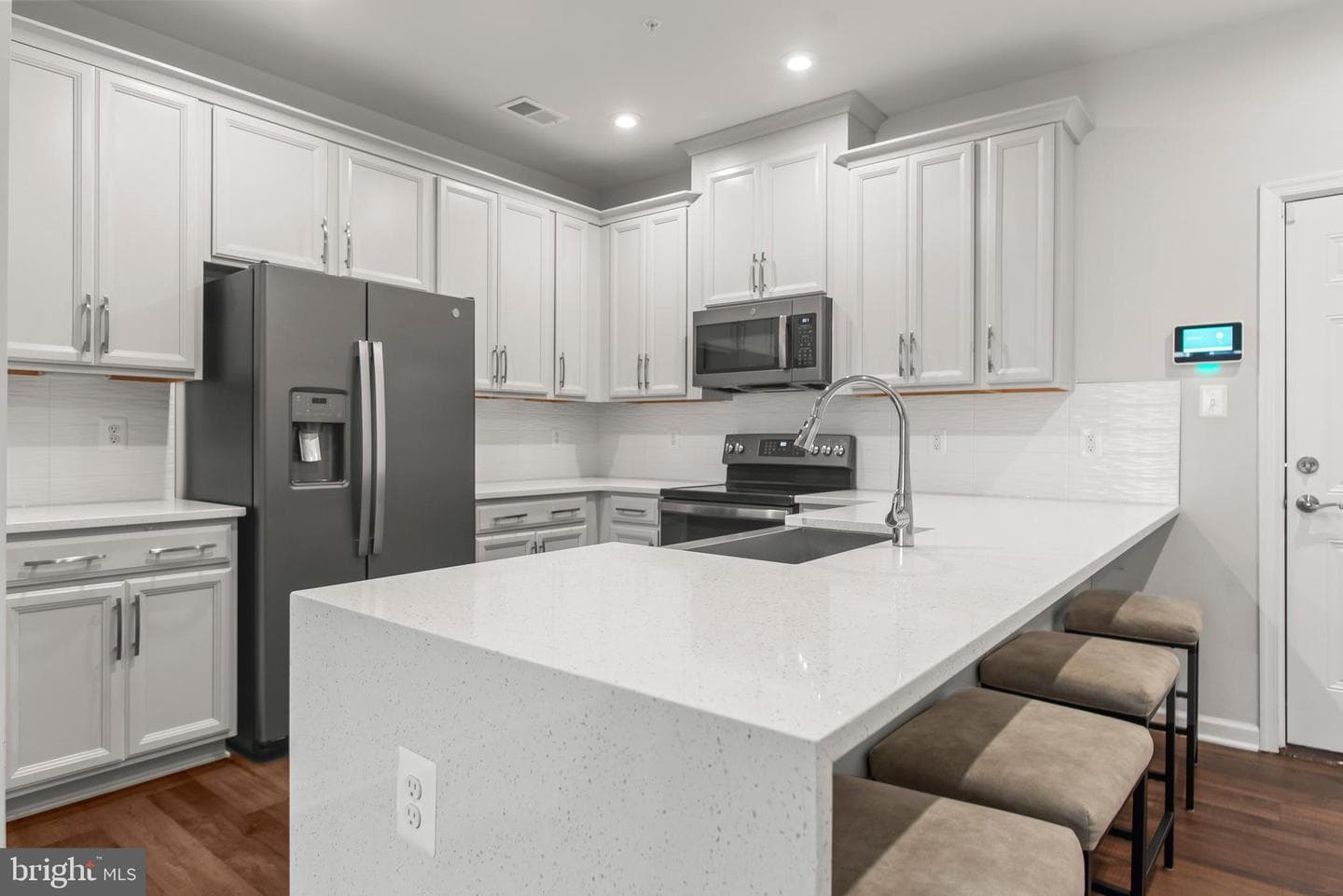 10504 Jim Lovell Lane photo 18