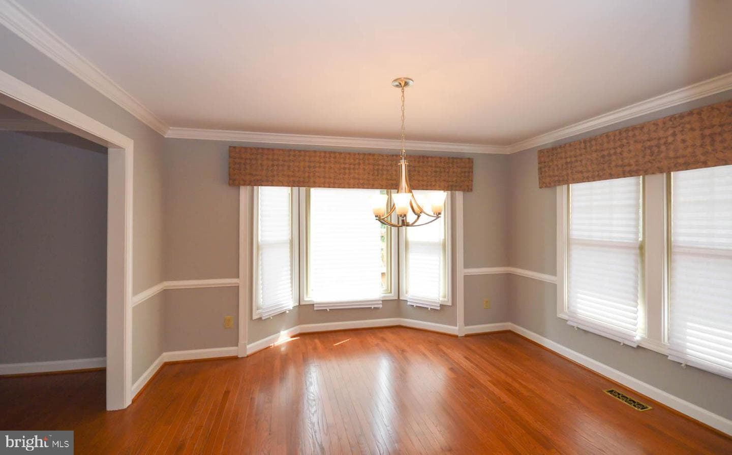 10513 Foxlake Drive photo 11