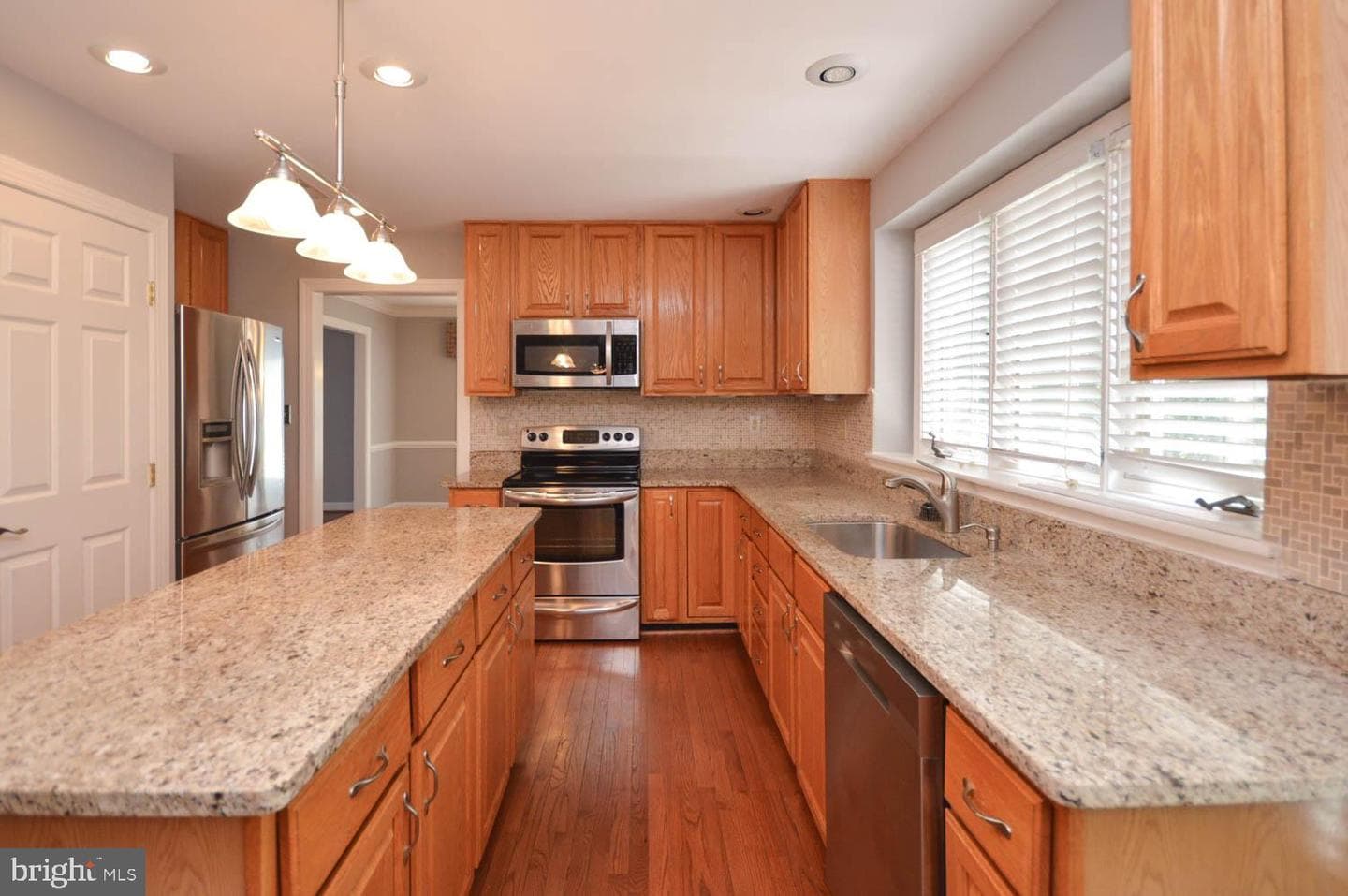 10513 Foxlake Drive photo 14