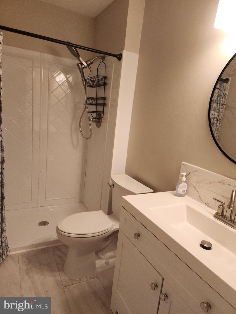 16009 Pond Meadow Lane photo 12