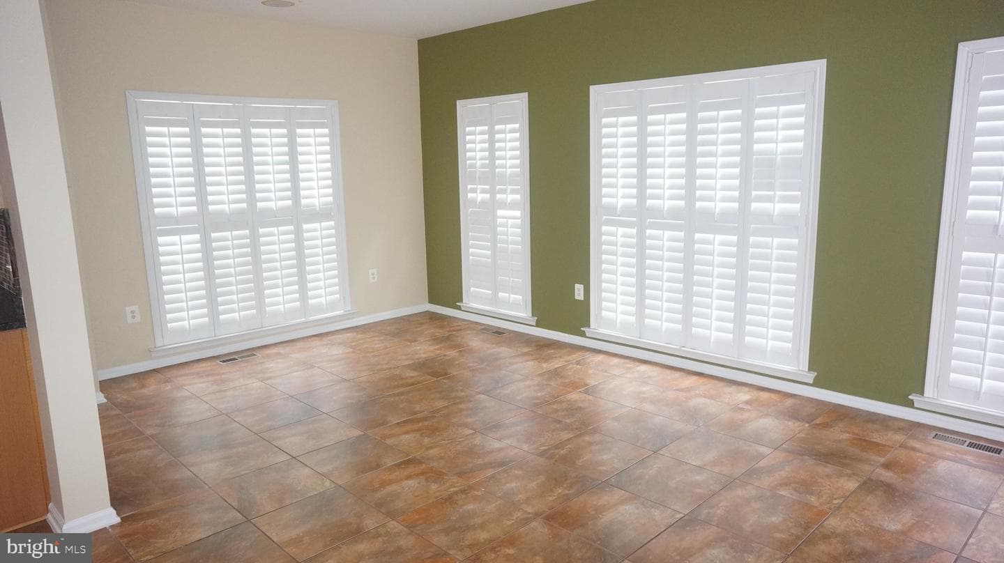 15905 Venice Road photo 15