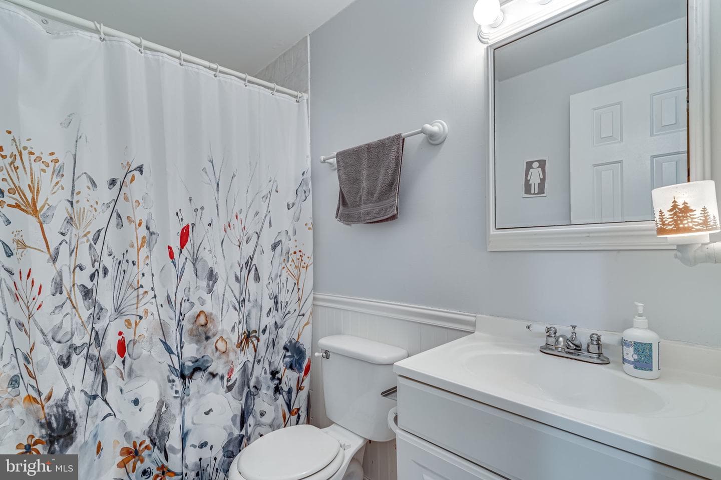 7102 Sybaris Drive photo 11