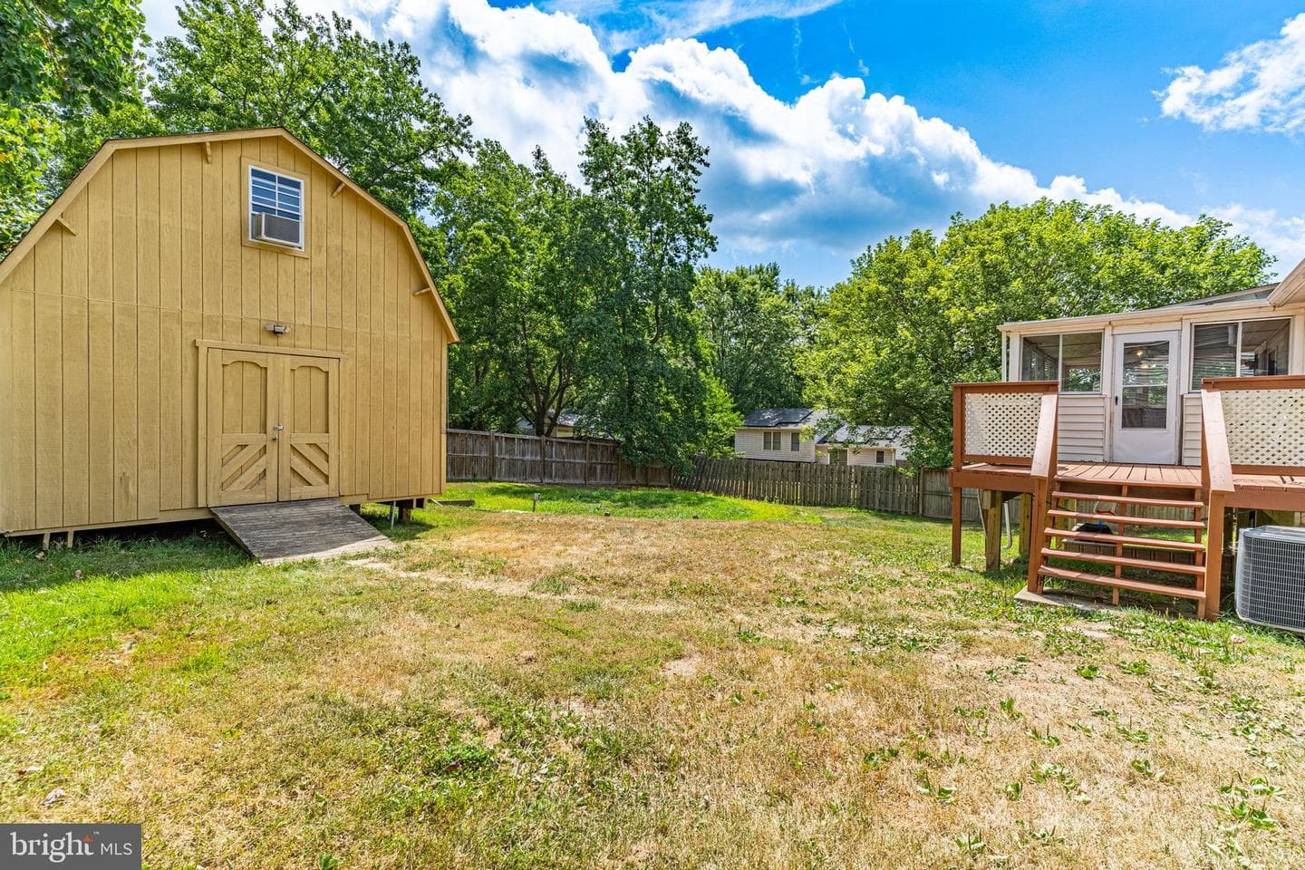 7102 Sybaris Drive photo 2