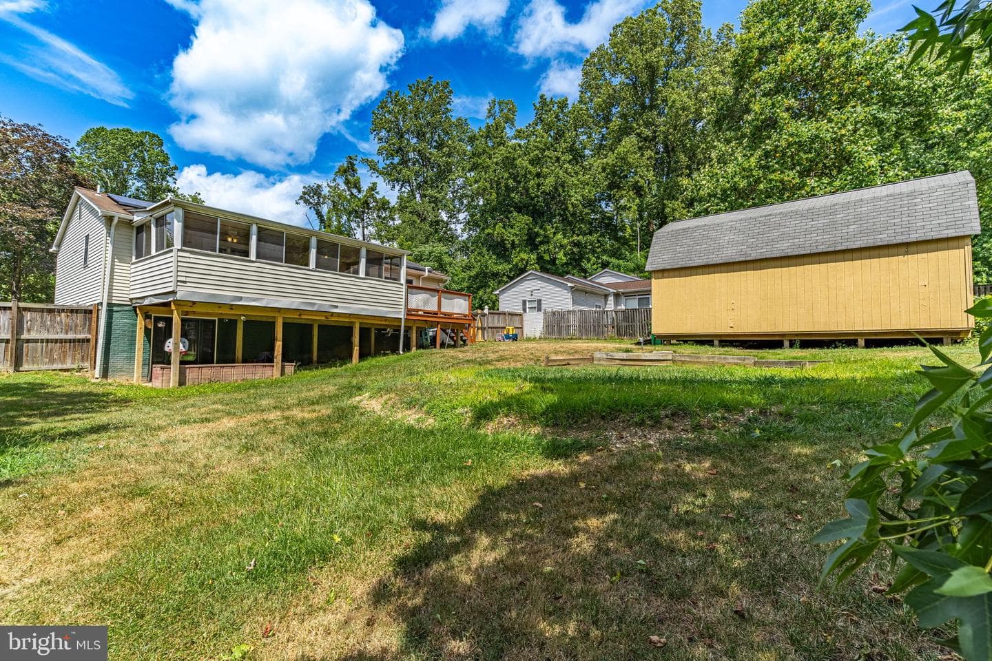 7102 Sybaris Drive photo 21