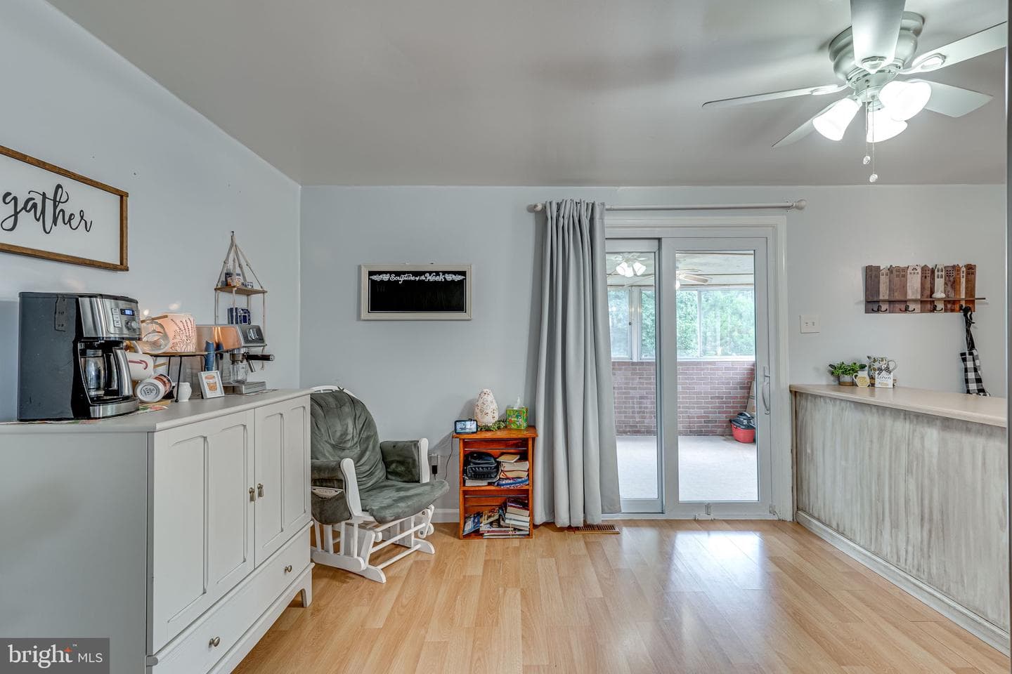 7102 Sybaris Drive photo 4