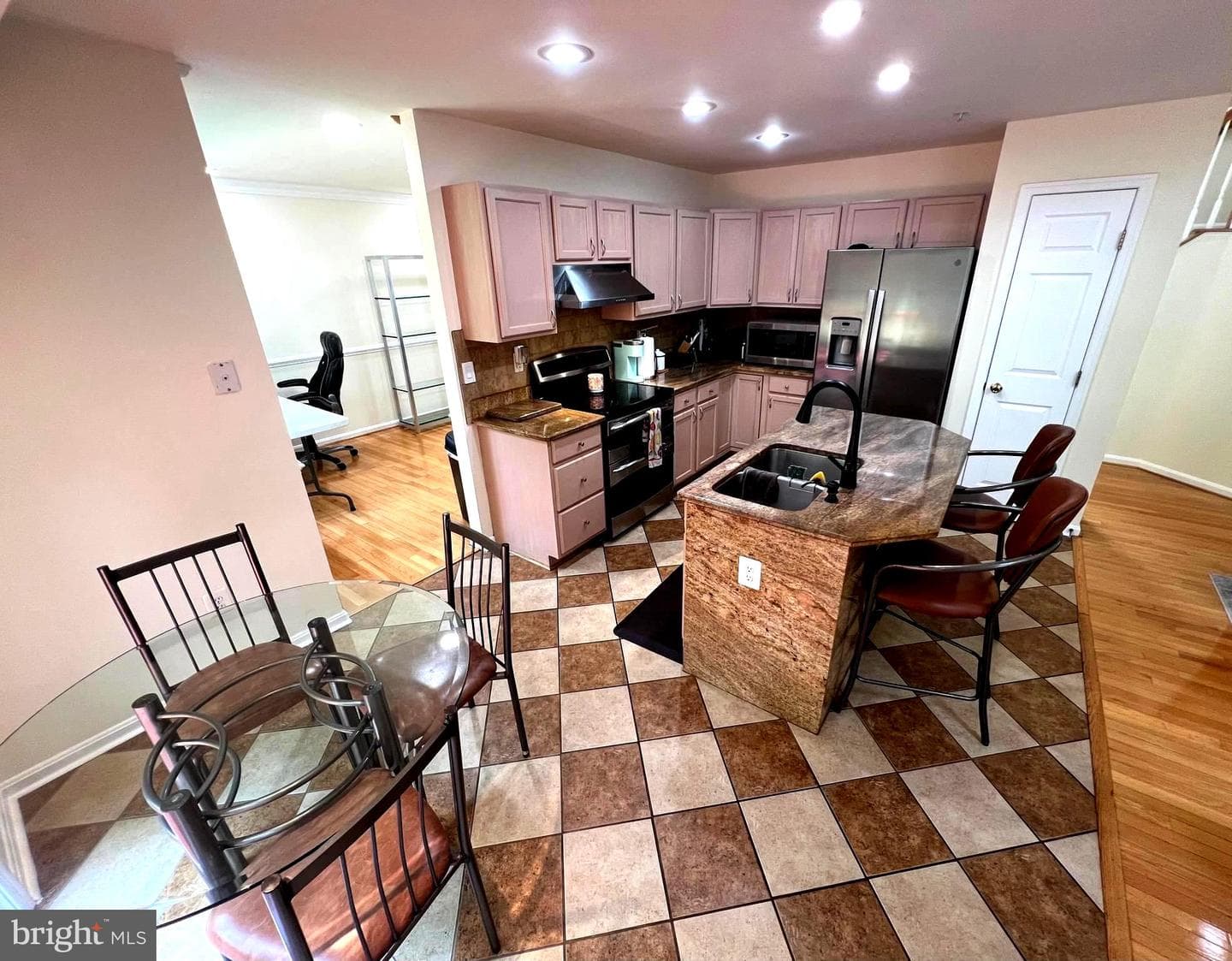 9412 Biemans Terrace photo 25