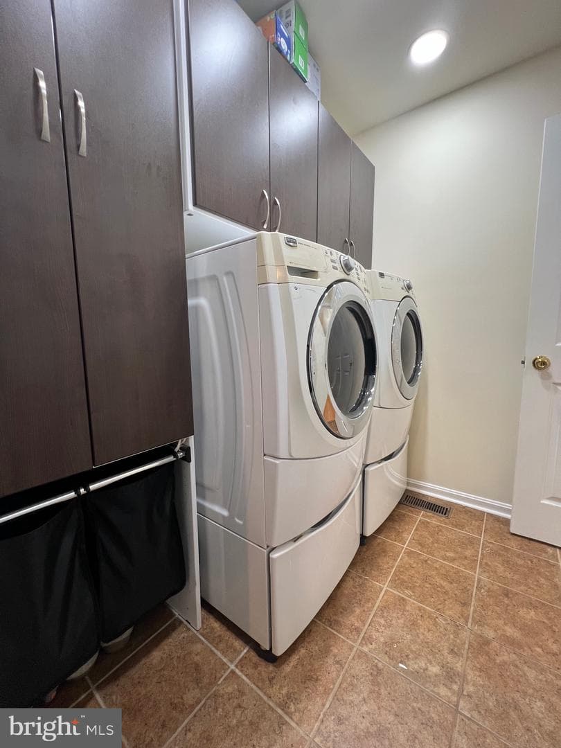 9412 Biemans Terrace photo 35