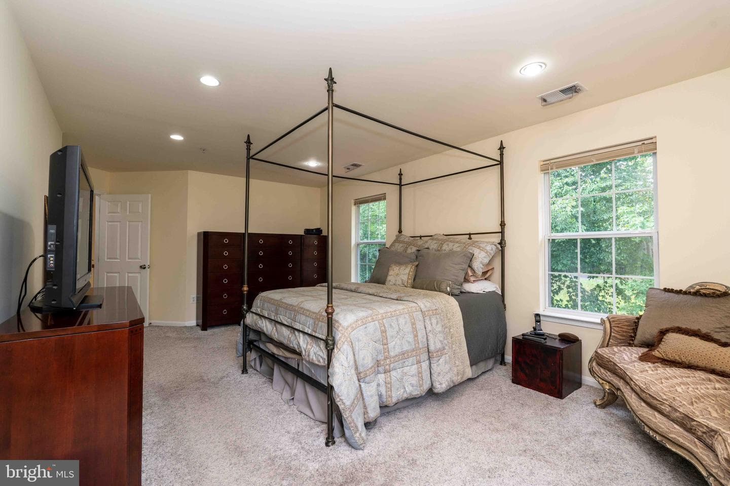 9412 Biemans Terrace photo 45