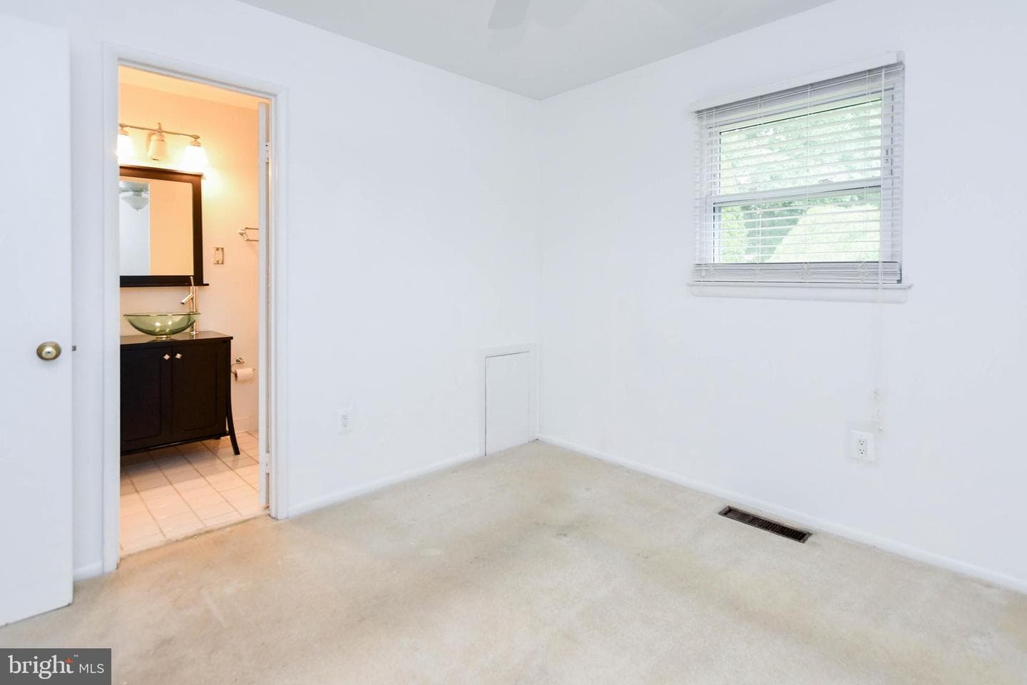 7911 Polk Street photo 20