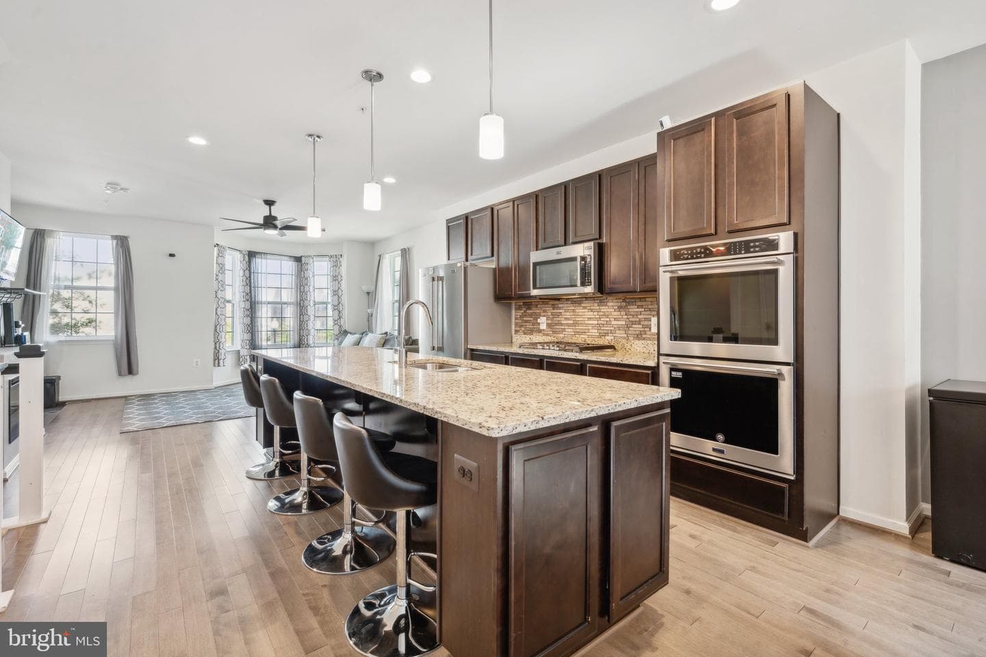 10708 Eastland Circle photo 15