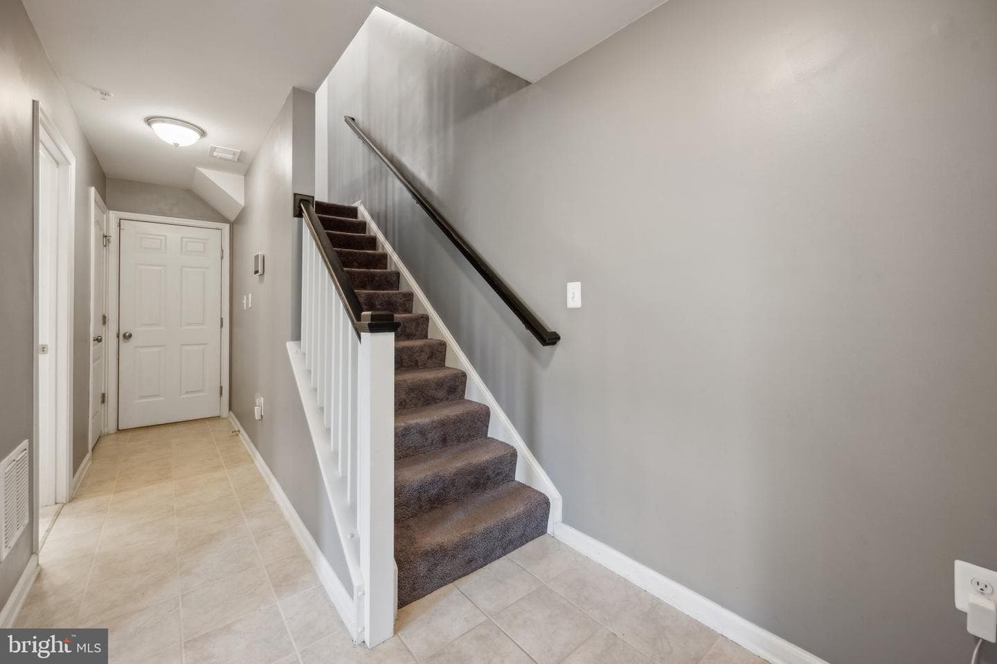 10708 Eastland Circle photo 2
