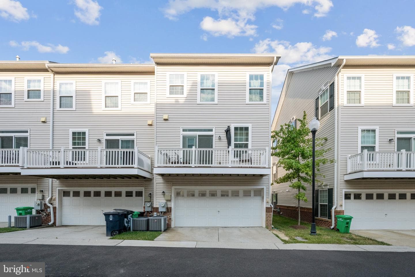 10708 Eastland Circle photo 33