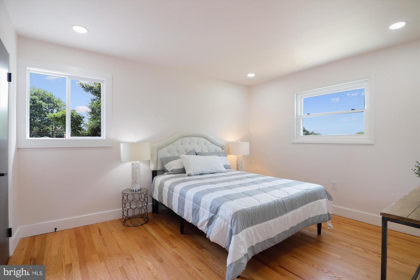 6706 Edgemere Drive photo 30